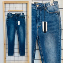 Load image into Gallery viewer, Tummy Control High Rise Medium/Dark Wash Judy Blue Skinny Jeans
