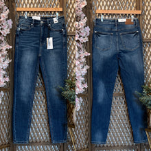 Load image into Gallery viewer, Tummy Control High Rise Medium/Dark Wash Judy Blue Skinny Jeans
