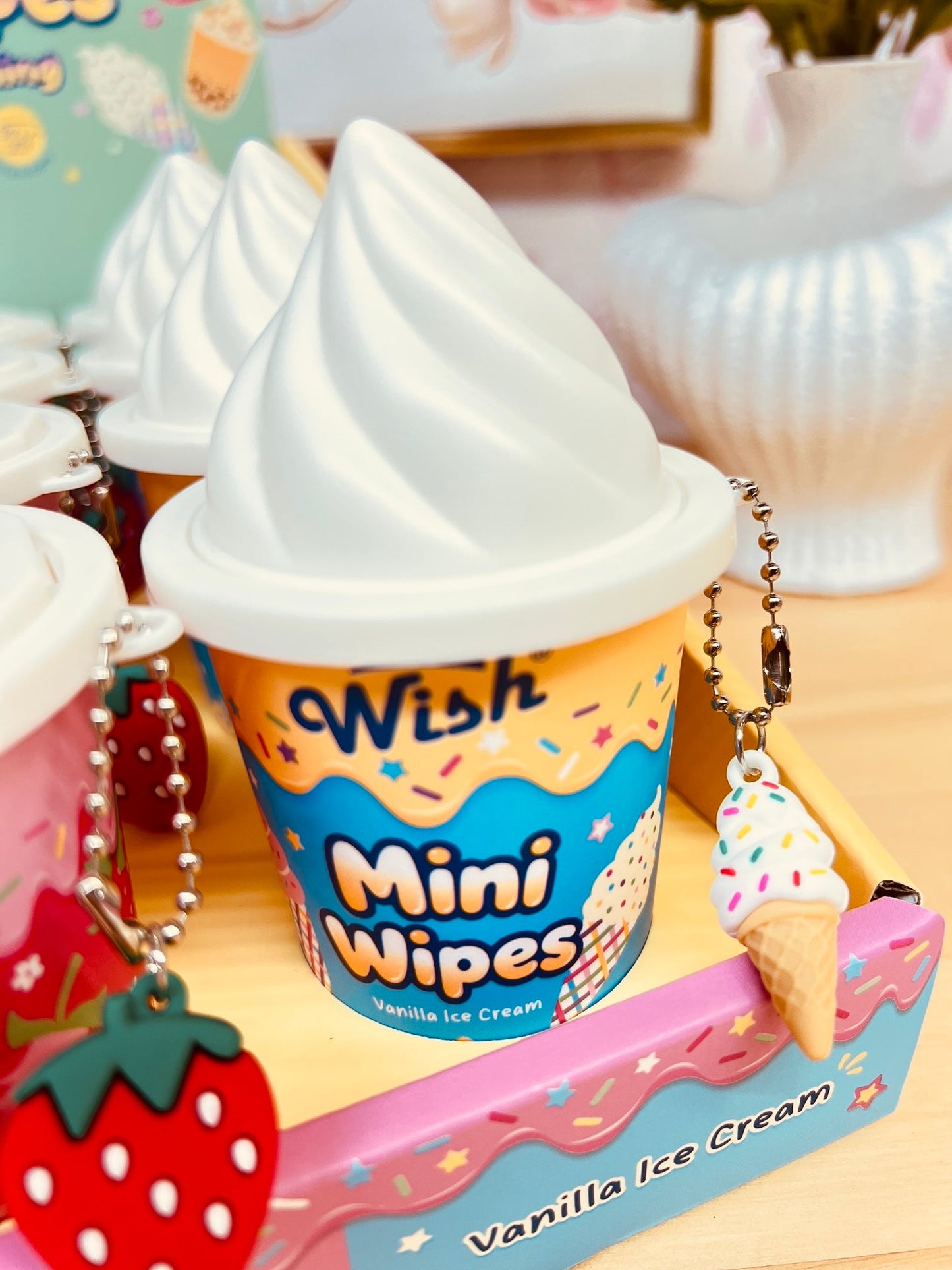 ADORABLE MINI WIPES