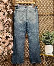 Load image into Gallery viewer, Judy Blue Bootcut Jeans
