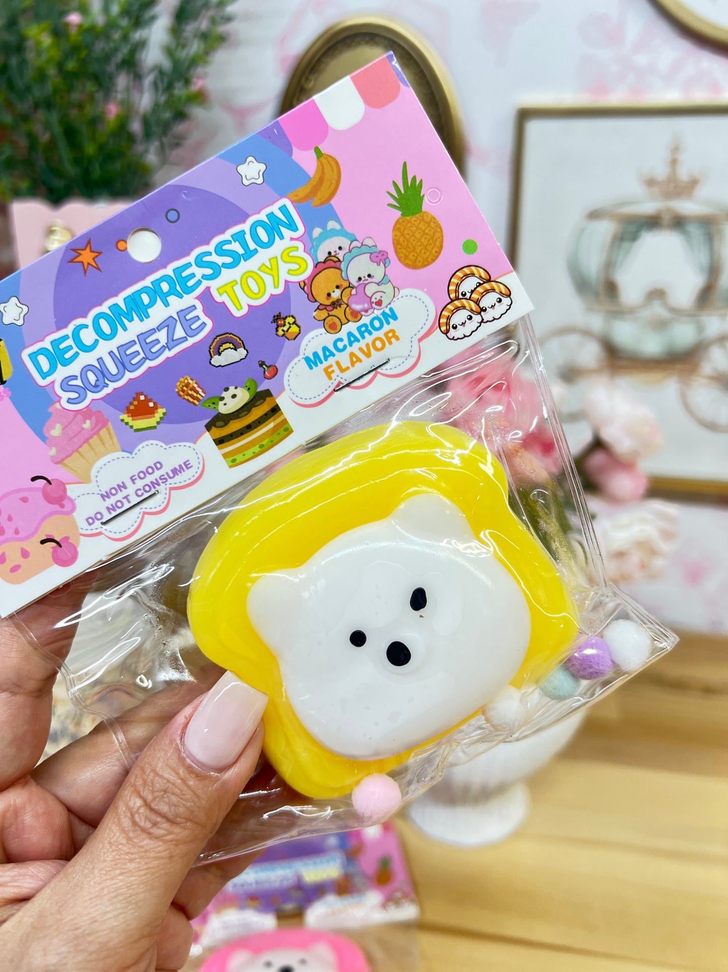 BEAR TOAST SQUISHY TOAST