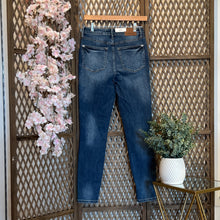 Load image into Gallery viewer, Tummy Control High Rise Medium/Dark Wash Judy Blue Skinny Jeans
